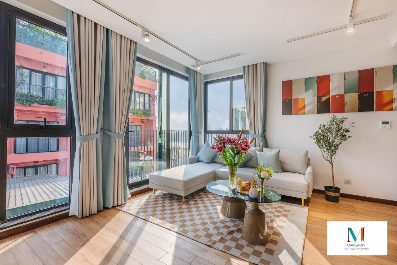 Margaery Boutique Apartment & Skyon9 Rooftop Bar Hanoi Bagian luar foto
