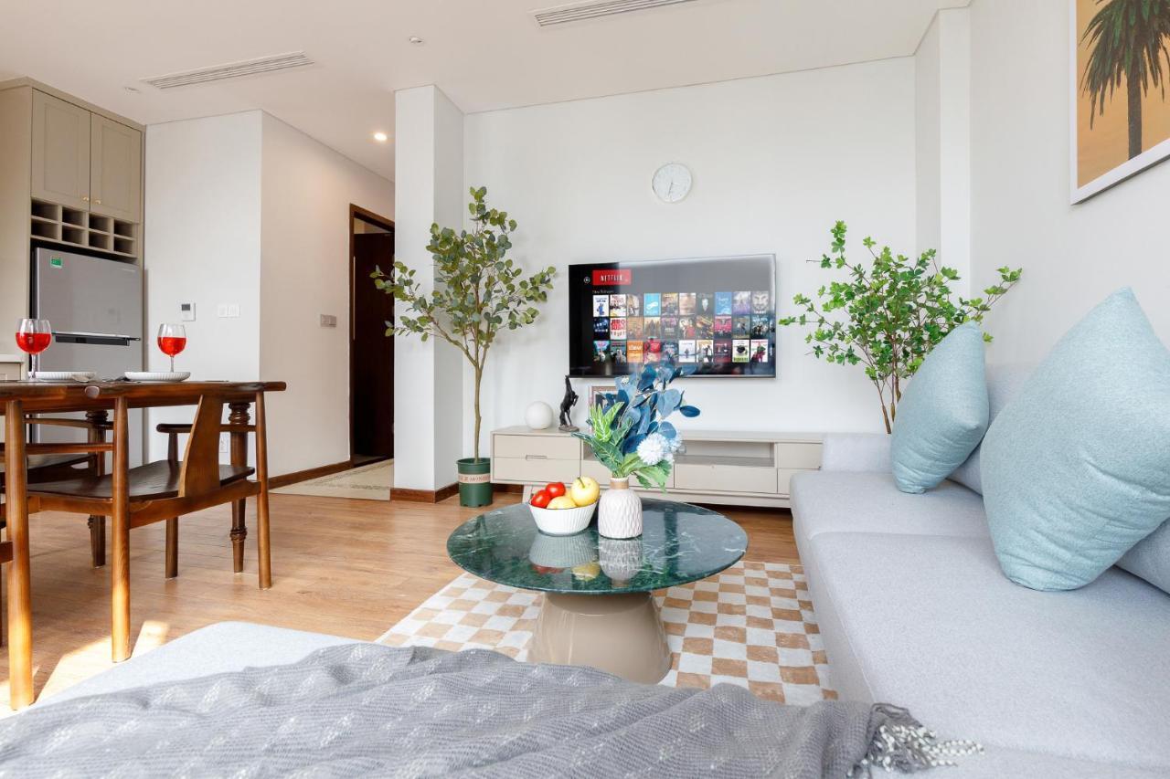 Margaery Boutique Apartment & Skyon9 Rooftop Bar Hanoi Bagian luar foto