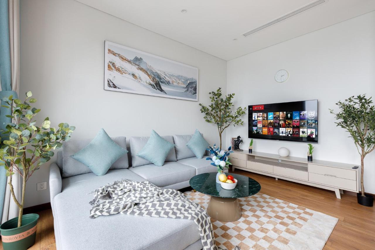 Margaery Boutique Apartment & Skyon9 Rooftop Bar Hanoi Bagian luar foto