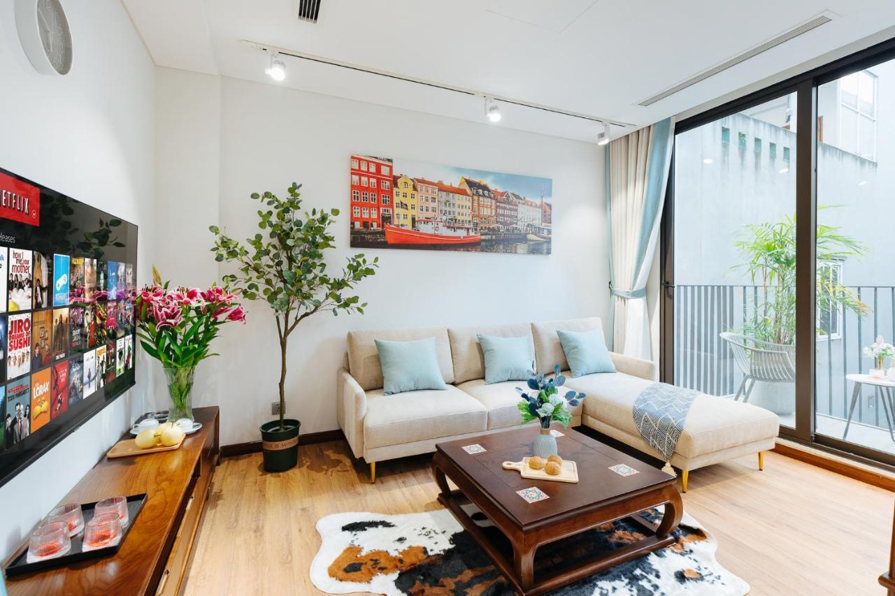 Margaery Boutique Apartment & Skyon9 Rooftop Bar Hanoi Bagian luar foto