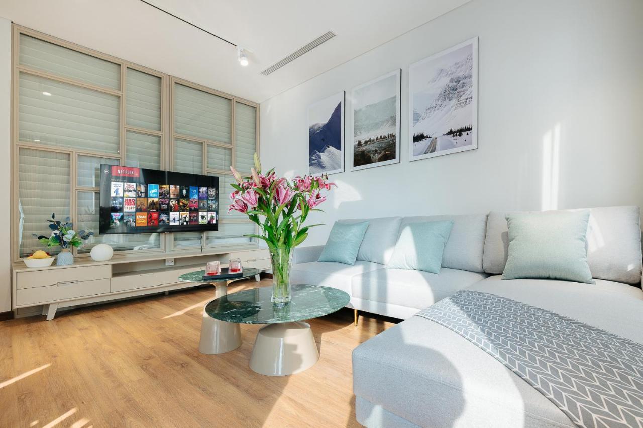 Margaery Boutique Apartment & Skyon9 Rooftop Bar Hanoi Bagian luar foto