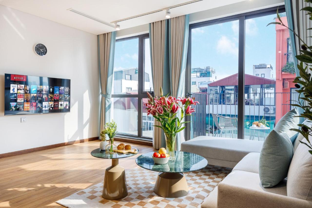 Margaery Boutique Apartment & Skyon9 Rooftop Bar Hanoi Bagian luar foto