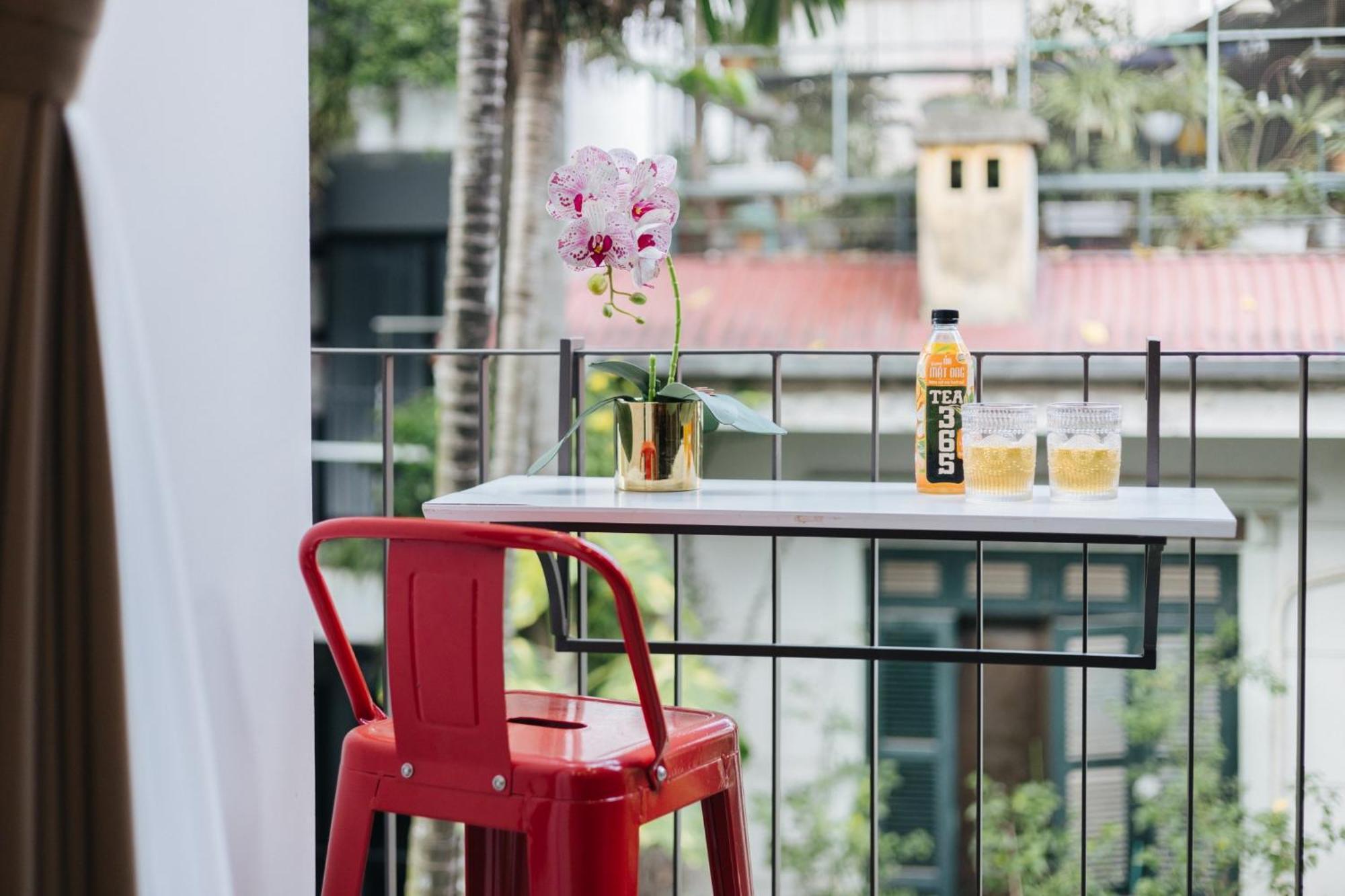 Margaery Boutique Apartment & Skyon9 Rooftop Bar Hanoi Bagian luar foto