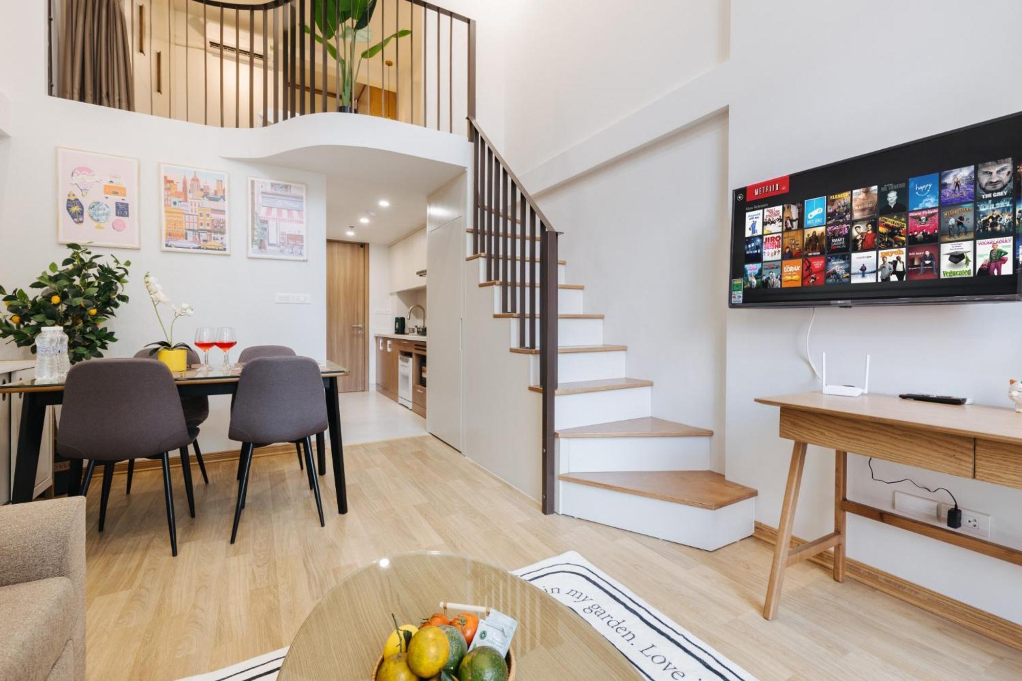 Margaery Boutique Apartment & Skyon9 Rooftop Bar Hanoi Bagian luar foto