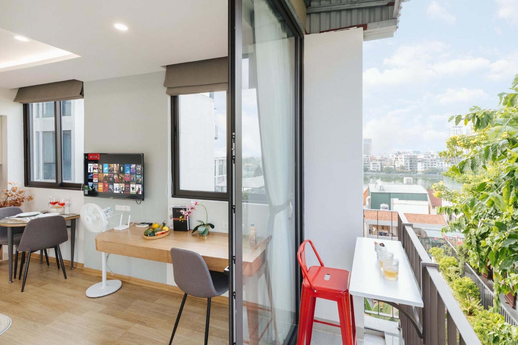 Margaery Boutique Apartment & Skyon9 Rooftop Bar Hanoi Bagian luar foto