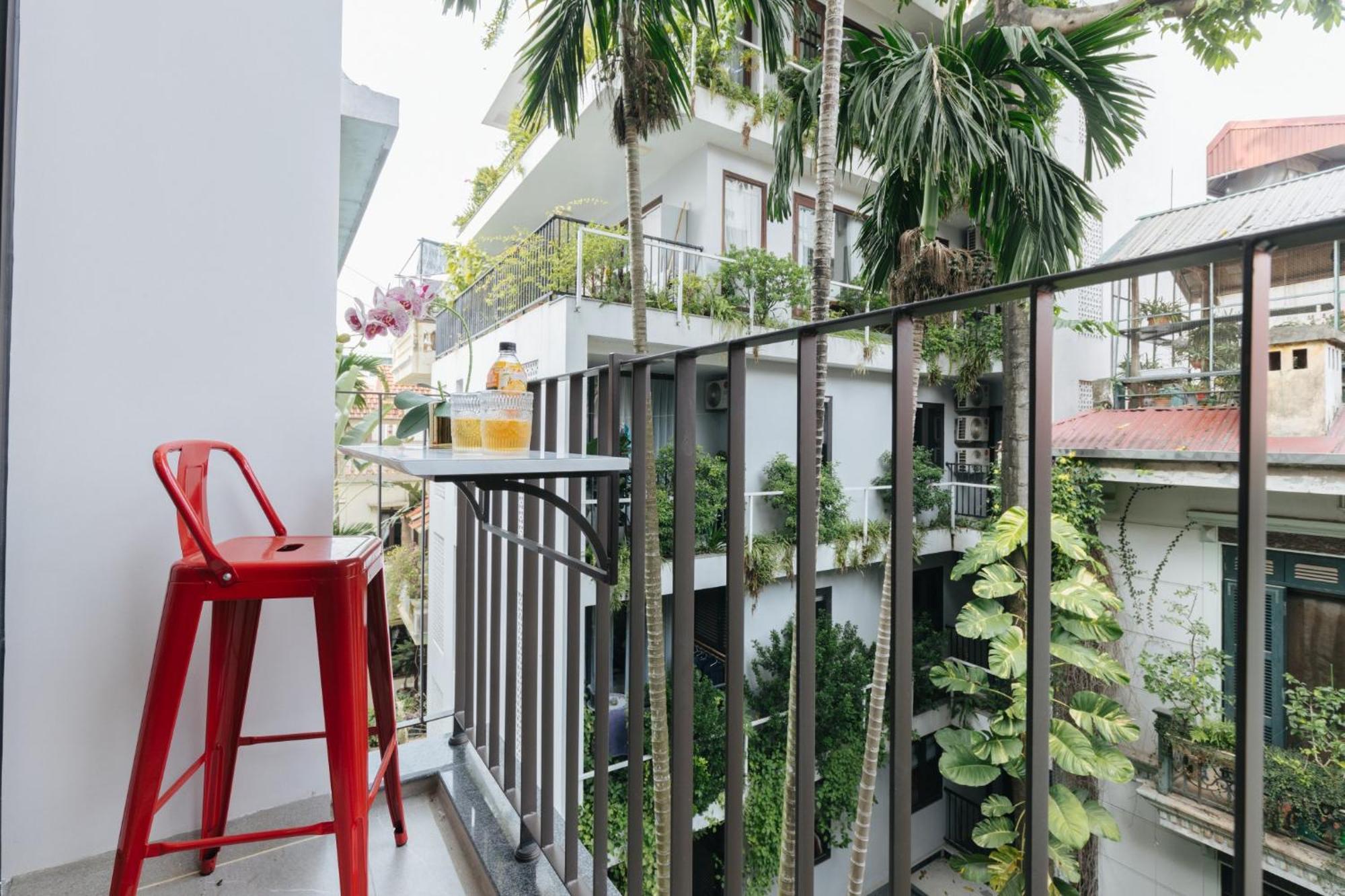 Margaery Boutique Apartment & Skyon9 Rooftop Bar Hanoi Bagian luar foto