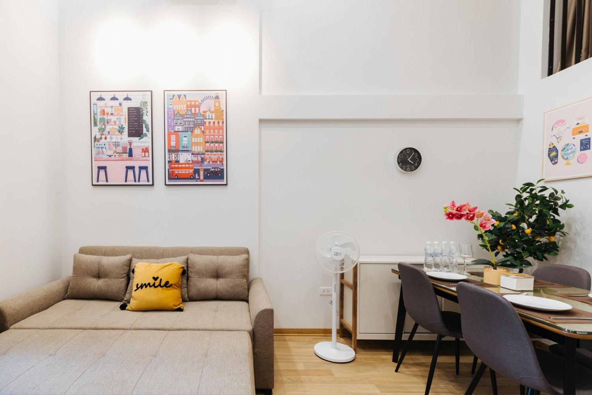 Margaery Boutique Apartment & Skyon9 Rooftop Bar Hanoi Bagian luar foto